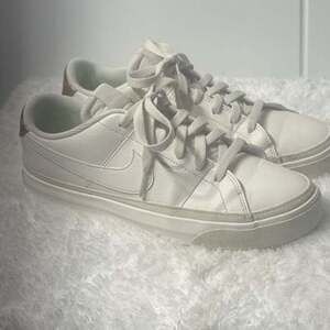 Womens Nike Court Legacy NN in Phantom Womens